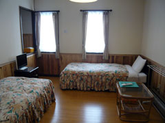 唯一フローリングのお部屋でした。十分な広さです。